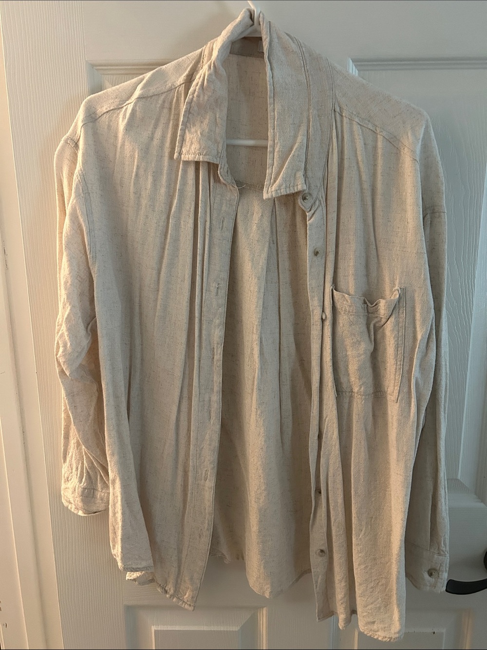 Women’s Lightweight Flowy Cream Button-Up Jacket